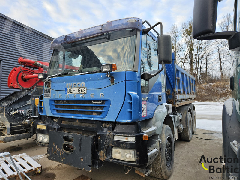 Iveco 260 E44 - شاحنة قلاب: صورة 1 Iveco 260 E44 - شاحنة قلاب: صورة 1