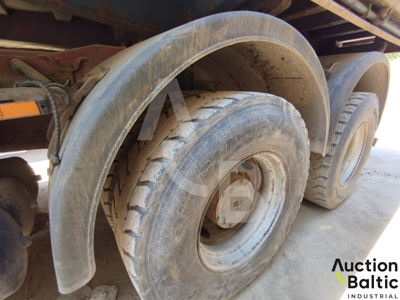شاحنة قلاب Iveco 260 E44: صورة 19