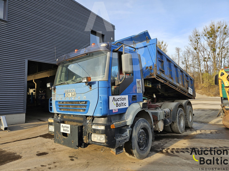 Iveco 260E44 - شاحنة قلاب: صورة 1 Iveco 260E44 - شاحنة قلاب: صورة 1