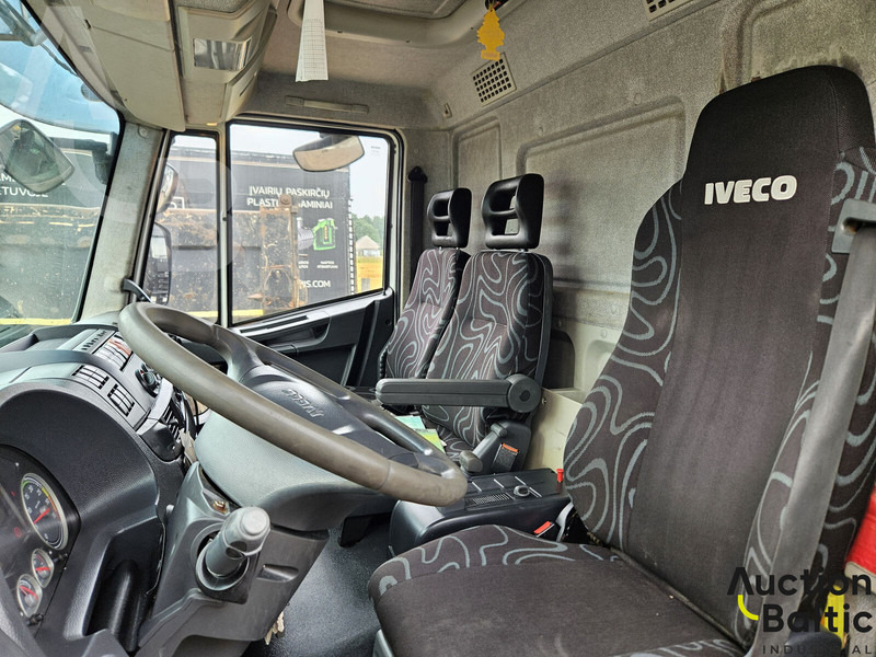 شاحنة مقفلة Iveco Eurocargo 150E23: صورة 6