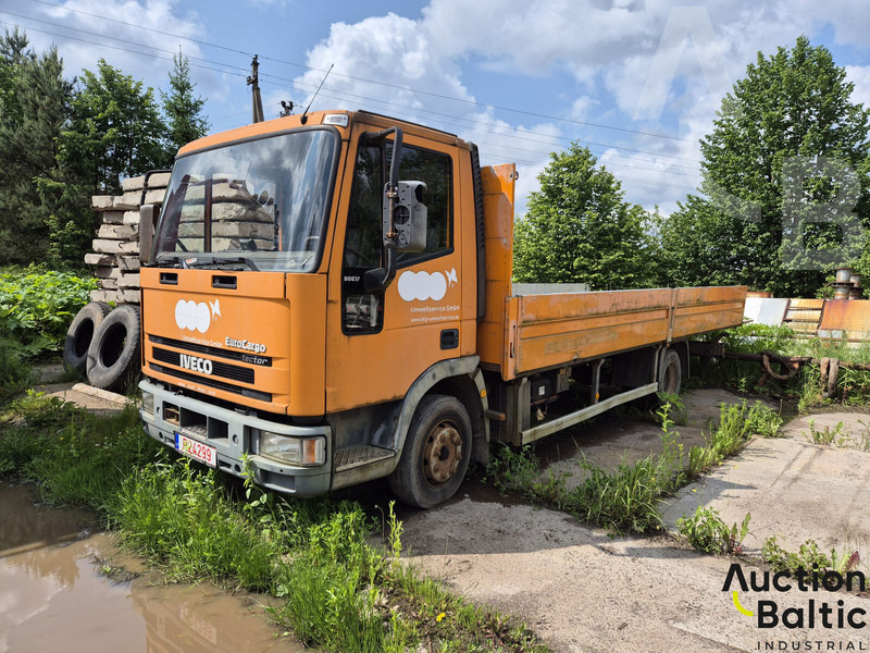 Iveco ML80E17 - شاحنات مسطحة: صورة 1 Iveco ML80E17 - شاحنات مسطحة: صورة 1