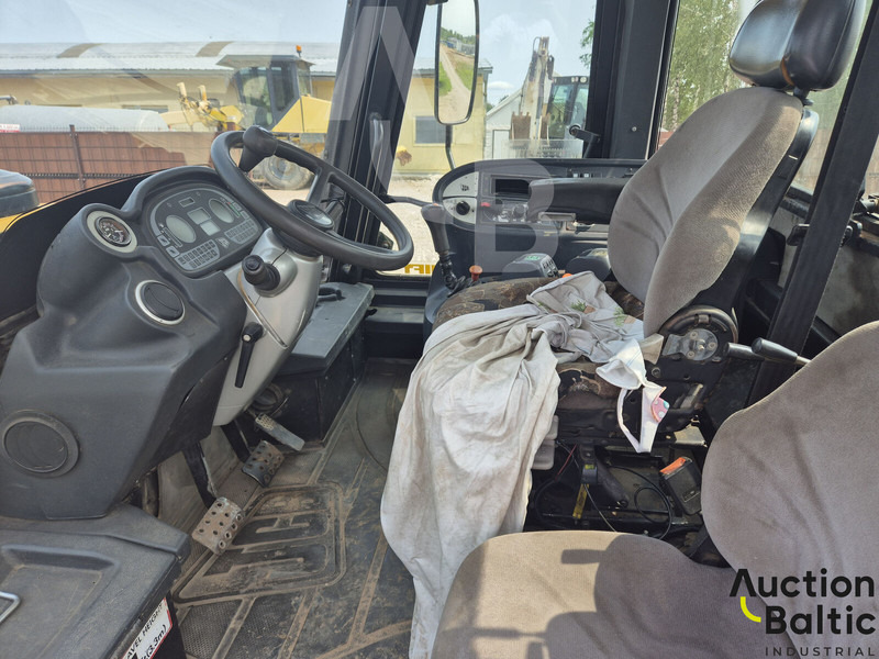JCB Fastrac 3220 - جرار: صورة 5 JCB Fastrac 3220 - جرار: صورة 5