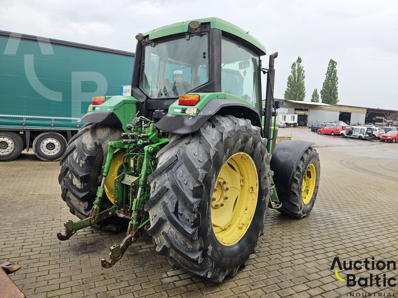 John Deere 6810 - جرار: صورة 4 John Deere 6810 - جرار: صورة 4
