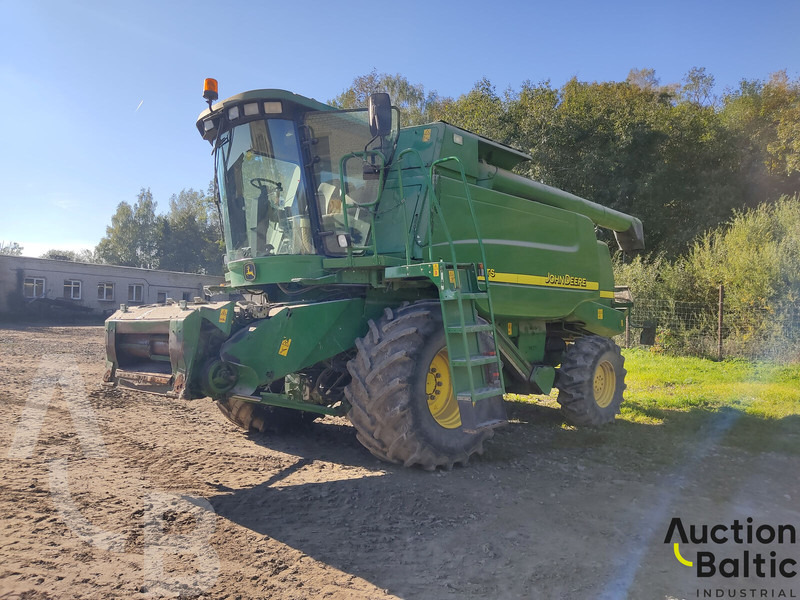 John Deere 9450 - حصادة موحَّدة: صورة 2 John Deere 9450 - حصادة موحَّدة: صورة 2