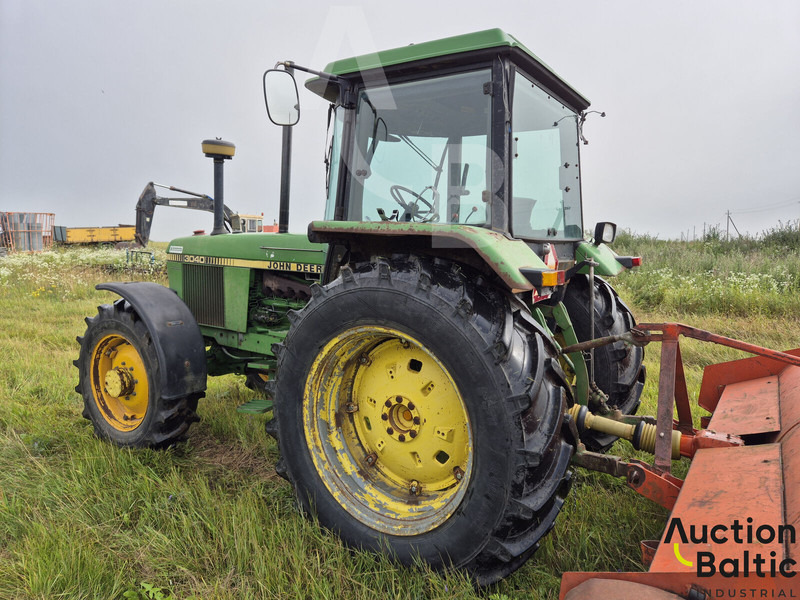 John Deere MFWD - جرار: صورة 4 John Deere MFWD - جرار: صورة 4