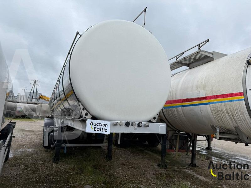 Kässbohrer Tank - نصف مقطورة صهريج: صورة 1 Kässbohrer Tank - نصف مقطورة صهريج: صورة 1