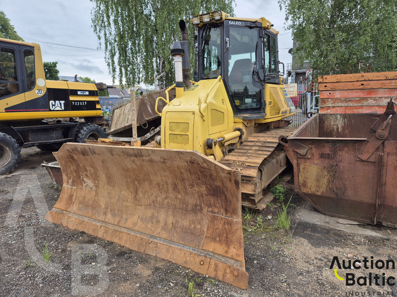 Komatsu D51EX-22 - جرافة: صورة 1 Komatsu D51EX-22 - جرافة: صورة 1
