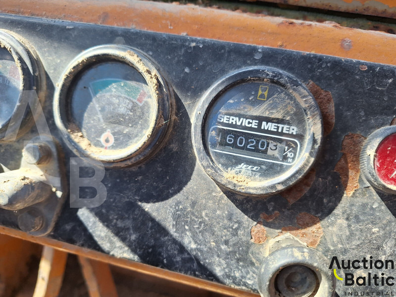 Komatsu D57S-1 - اللودر المجنزر: صورة 4 Komatsu D57S-1 - اللودر المجنزر: صورة 4