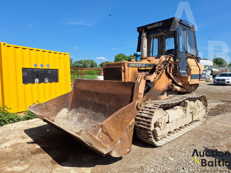 Komatsu D57S-1 - اللودر المجنزر: صورة 1 Komatsu D57S-1 - اللودر المجنزر: صورة 1