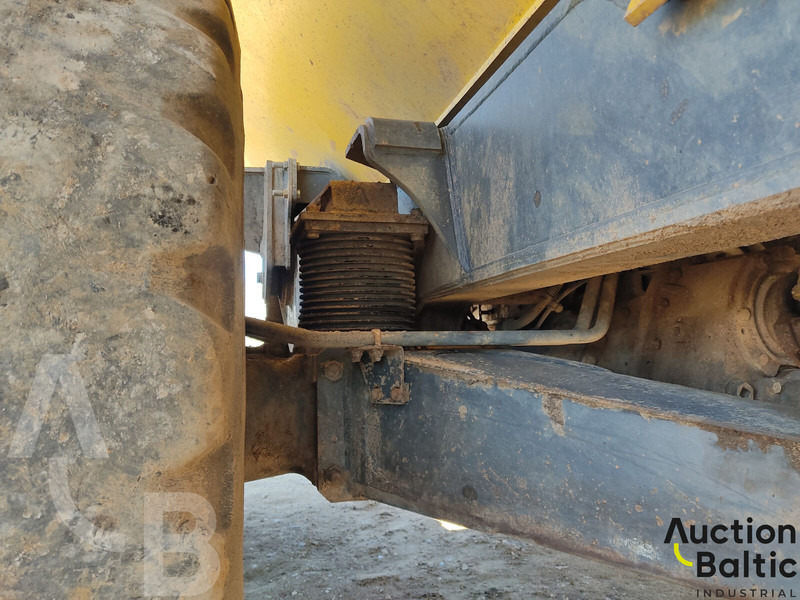 Komatsu HM400 Komatsu HM400: صورة 13