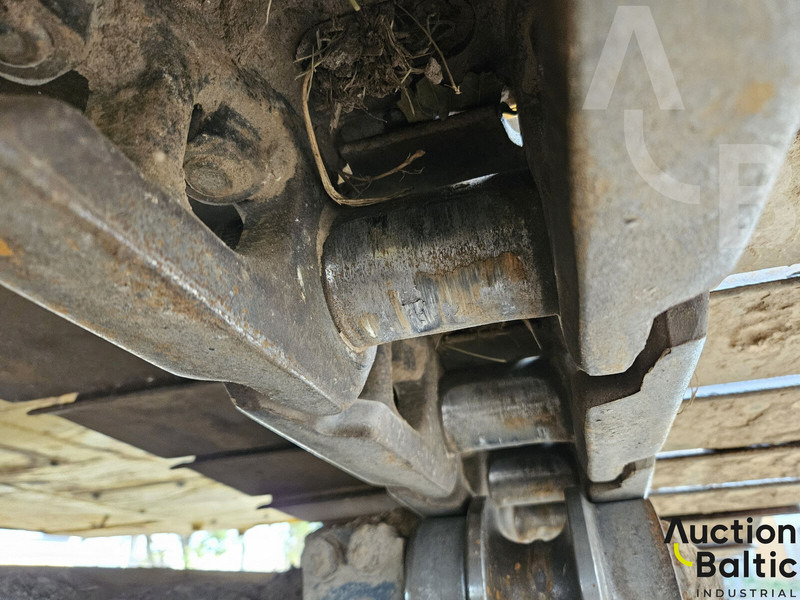 حفار زحاف Komatsu PC210LC-11: صورة 20