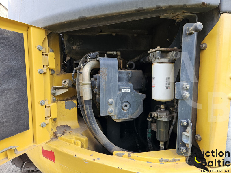 حفار زحاف Komatsu PC228USLC-3N0: صورة 10