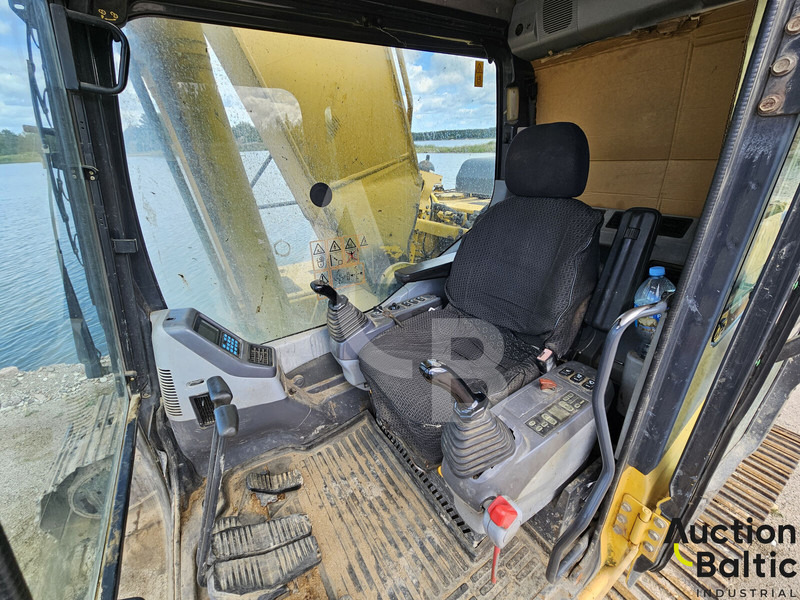 Komatsu PC240NLC-7K - حفار زحاف: صورة 5 Komatsu PC240NLC-7K - حفار زحاف: صورة 5