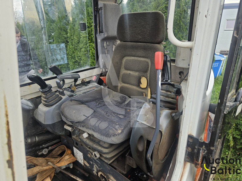 Kubota KX 61-3 - حفارة مُصَّغرة: صورة 5 Kubota KX 61-3 - حفارة مُصَّغرة: صورة 5