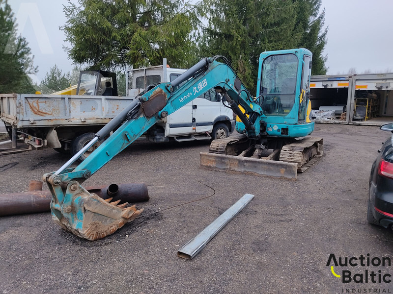 Kubota KX155-3 - حفارة مُصَّغرة: صورة 1 Kubota KX155-3 - حفارة مُصَّغرة: صورة 1