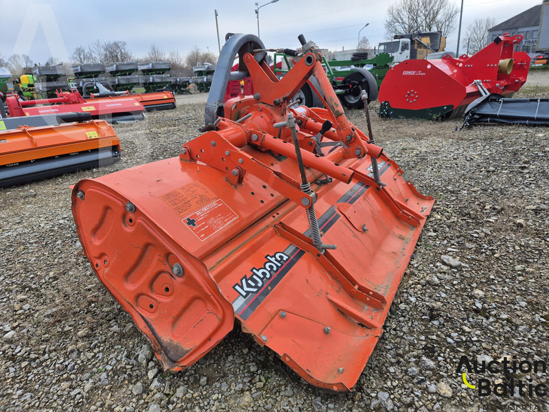 Kubota R 15T - مسلفة القوة: صورة 4 Kubota R 15T - مسلفة القوة: صورة 4