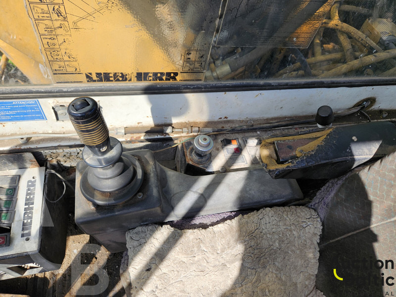 حفارة دولاب Liebherr A 900 C: صورة 15