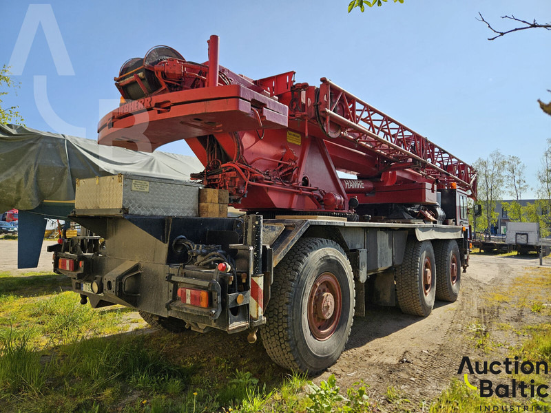 Liebherr LTM 1045 - رافعة لجميع التضاريس: صورة 4 Liebherr LTM 1045 - رافعة لجميع التضاريس: صورة 4