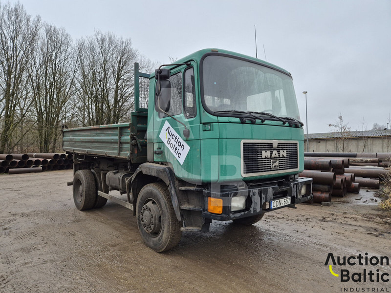 MAN 18.222 - شاحنة قلاب: صورة 2 MAN 18.222 - شاحنة قلاب: صورة 2