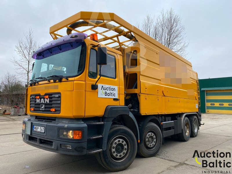 MAN T46 - شاحنة الشفط: صورة 2 MAN T46 - شاحنة الشفط: صورة 2