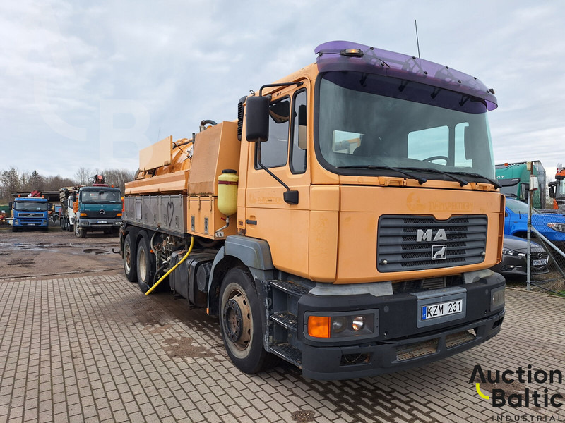 MAN TGS200 - شاحنة الشفط: صورة 2 MAN TGS200 - شاحنة الشفط: صورة 2