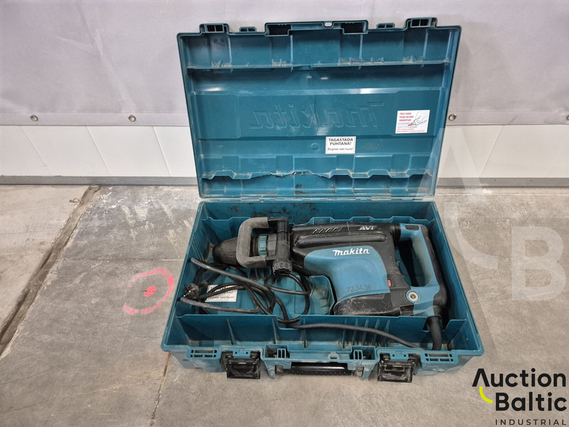 Makita HM1213C - آلات البناء: صورة 2 Makita HM1213C - آلات البناء: صورة 2