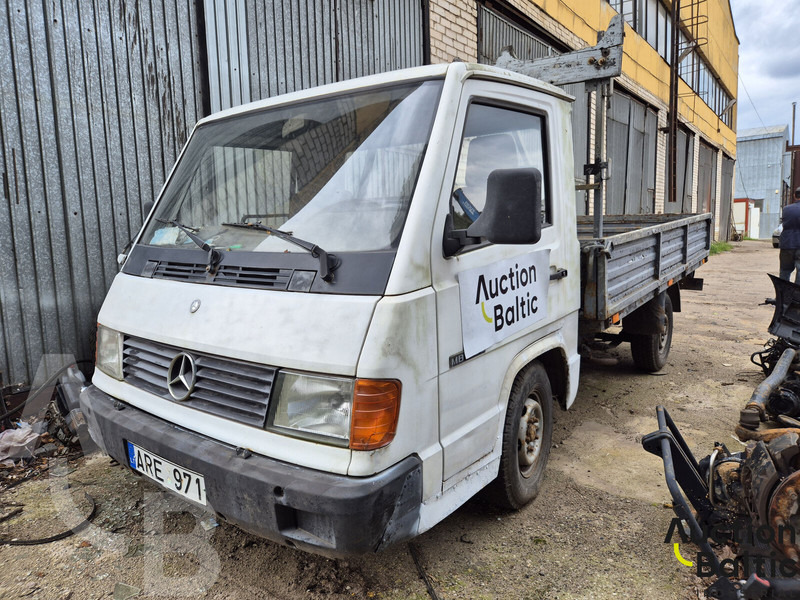 Mercedes-Benz 100-serie 100 D - شاحنة مفتوحة: صورة 1 Mercedes-Benz 100-serie 100 D - شاحنة مفتوحة: صورة 1