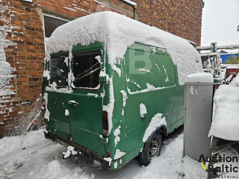 Mercedes-Benz 207D - فان المدمجة: صورة 3 Mercedes-Benz 207D - فان المدمجة: صورة 3