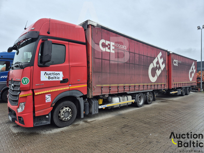 Mercedes-Benz Actros 2542 L - شاحنة ستارة: صورة 1 Mercedes-Benz Actros 2542 L - شاحنة ستارة: صورة 1