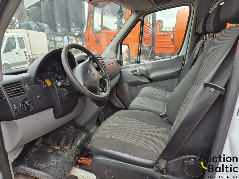 Mercedes-Benz Sprinter - شاحنة ستارة جانبية: صورة 5 Mercedes-Benz Sprinter - شاحنة ستارة جانبية: صورة 5
