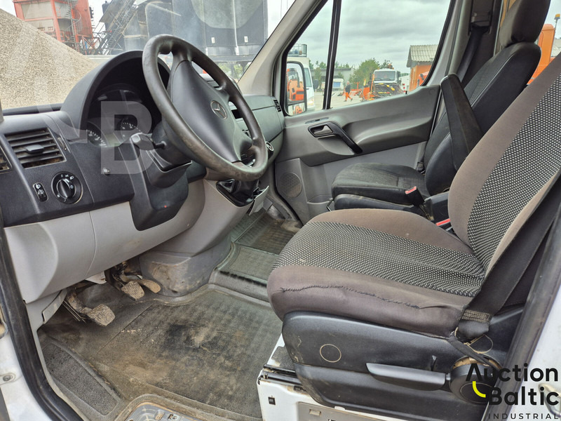 Mercedes-Benz Sprinter - شاحنة ستارة جانبية: صورة 4 Mercedes-Benz Sprinter - شاحنة ستارة جانبية: صورة 4