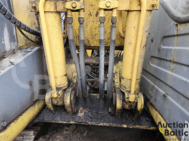 حفار زحاف New Holland E 145: صورة 9