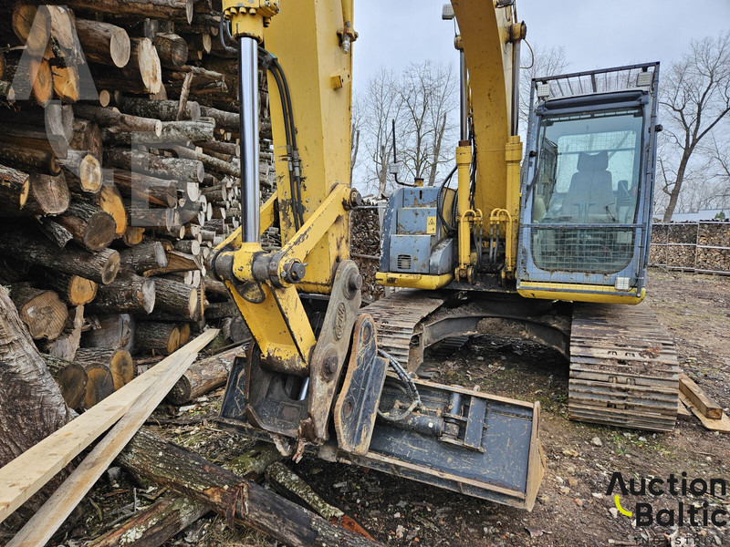 New Holland E 145 - حفار زحاف: صورة 3 New Holland E 145 - حفار زحاف: صورة 3