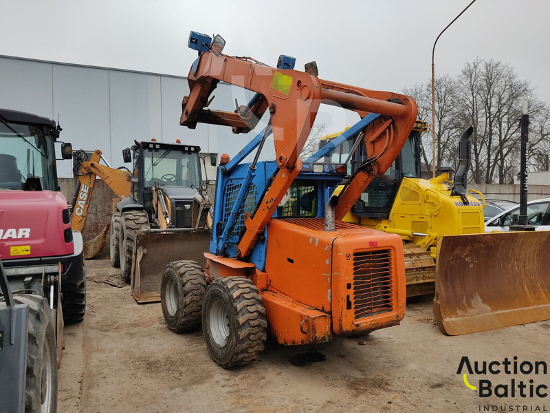New Holland LS 185 B - شيول صغير: صورة 3 New Holland LS 185 B - شيول صغير: صورة 3