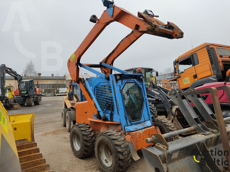 New Holland LS 185 B - شيول صغير: صورة 1 New Holland LS 185 B - شيول صغير: صورة 1