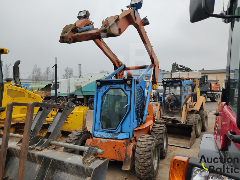 New Holland LS 185 B - شيول صغير: صورة 2 New Holland LS 185 B - شيول صغير: صورة 2