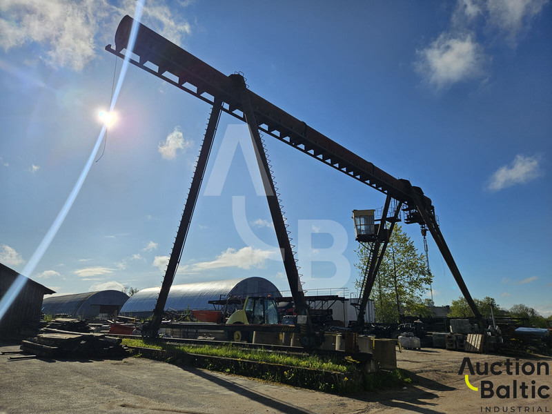 Overhead crane - رافعة: صورة 2 Overhead crane - رافعة: صورة 2