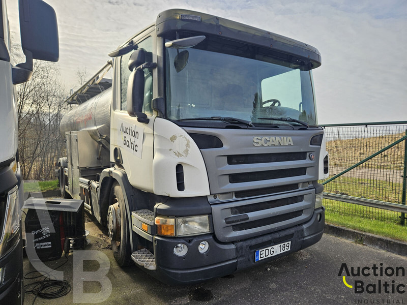 Scania P 230 - شاحنة صهريج: صورة 2 Scania P 230 - شاحنة صهريج: صورة 2