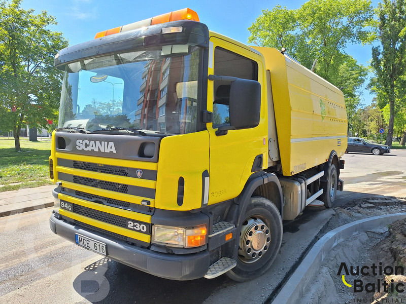 Scania P 94 - سياره كنس شوارع: صورة 2 Scania P 94 - سياره كنس شوارع: صورة 2