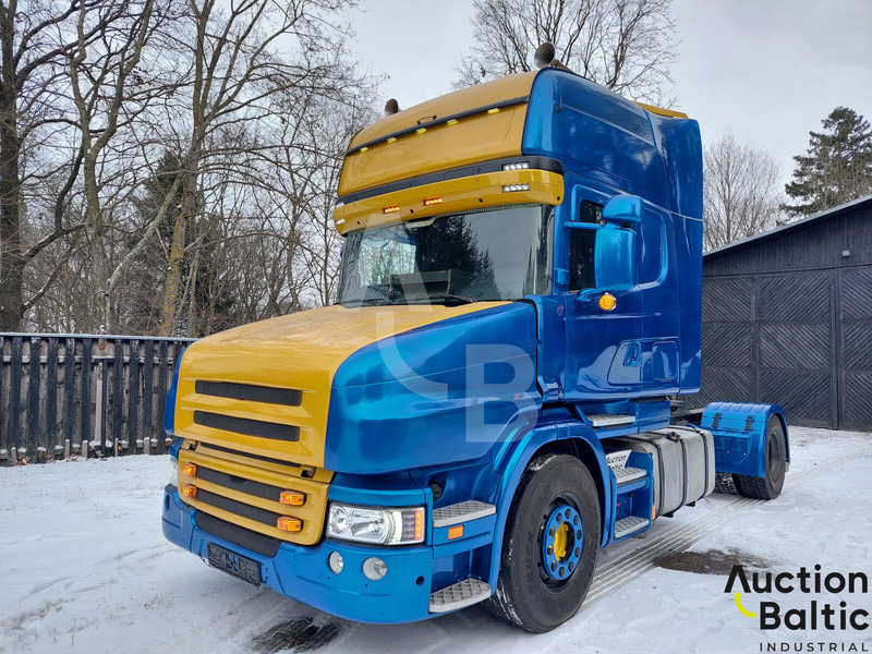 Scania T 114 LA - وحدة جر: صورة 1 Scania T 114 LA - وحدة جر: صورة 1