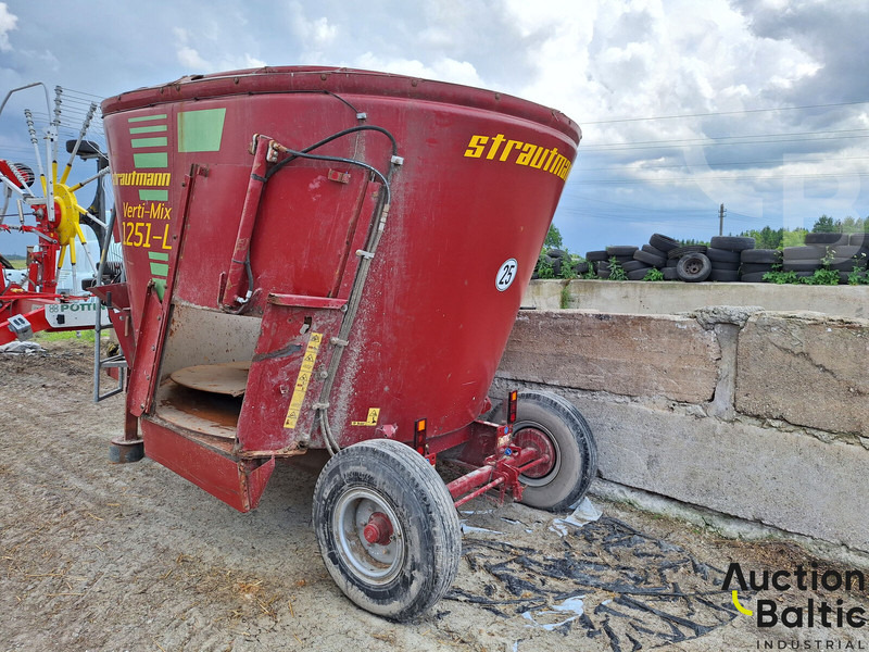 Strautmann VM 1251 L - معدات الثروة الحيوانية: صورة 5 Strautmann VM 1251 L - معدات الثروة الحيوانية: صورة 5