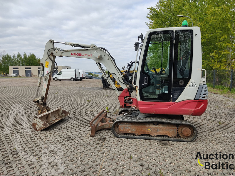 Takeuchi TB228 - حفارة مُصَّغرة: صورة 3 Takeuchi TB228 - حفارة مُصَّغرة: صورة 3