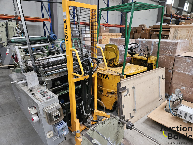 Toyota 12 units of devices - رافعة شوكية: صورة 1 Toyota 12 units of devices - رافعة شوكية: صورة 1