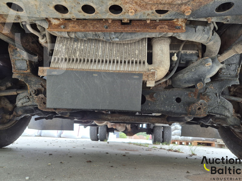 شاحنة مفتوحة Toyota Dyna 150: صورة 10