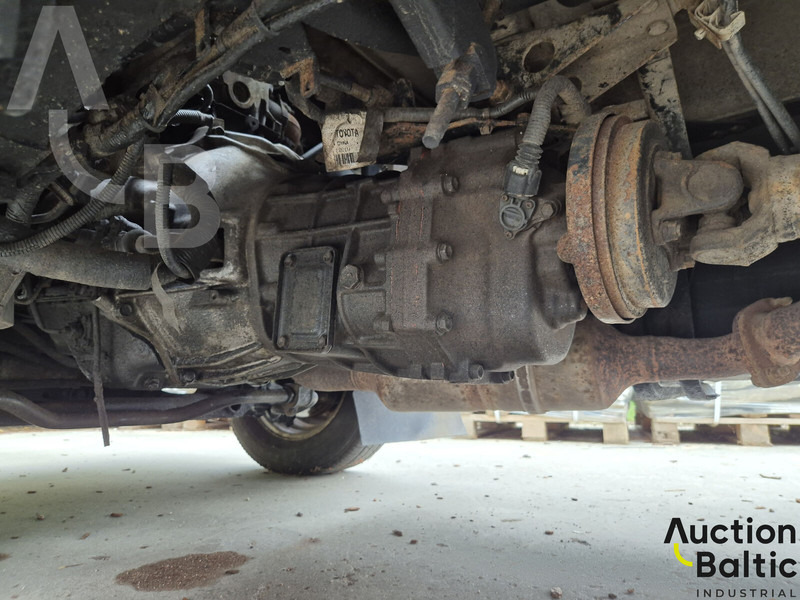 شاحنة مفتوحة Toyota Dyna 150: صورة 8