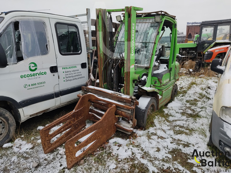 UniCarriers 30 - رافعة شوكية ديزل: صورة 1 UniCarriers 30 - رافعة شوكية ديزل: صورة 1