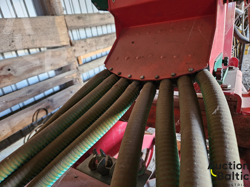 Vaderstad Carrier650 - قرص مسلفة: صورة 5 Vaderstad Carrier650 - قرص مسلفة: صورة 5