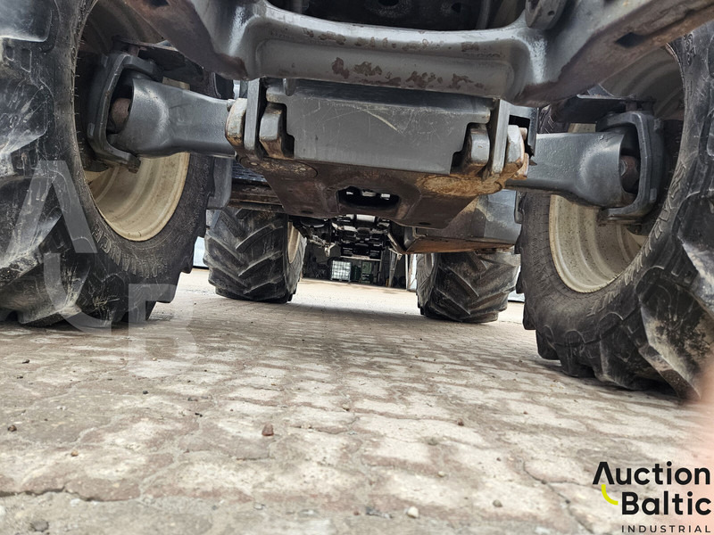 جرار Valtra T213V: صورة 18