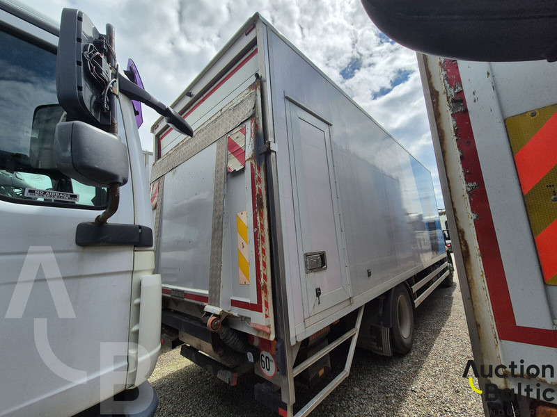Volvo FL240 - شاحنة مقفلة: صورة 3 Volvo FL240 - شاحنة مقفلة: صورة 3