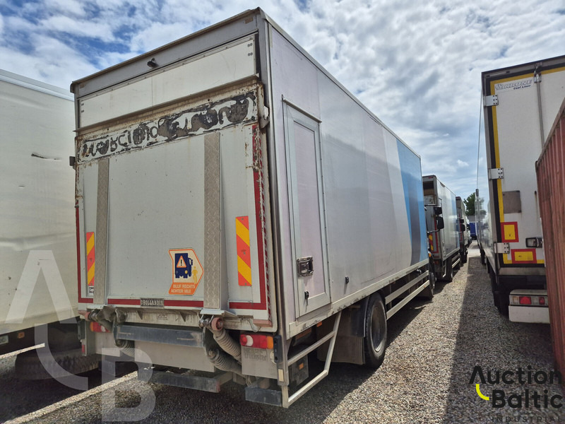 Volvo FL240 - شاحنة مقفلة: صورة 3 Volvo FL240 - شاحنة مقفلة: صورة 3